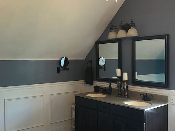Upstairs bathroom