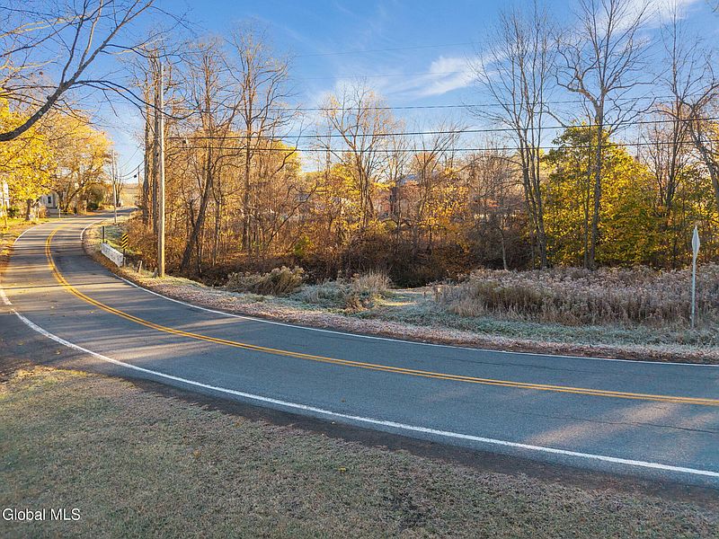 4th image of L8 Argusville Road