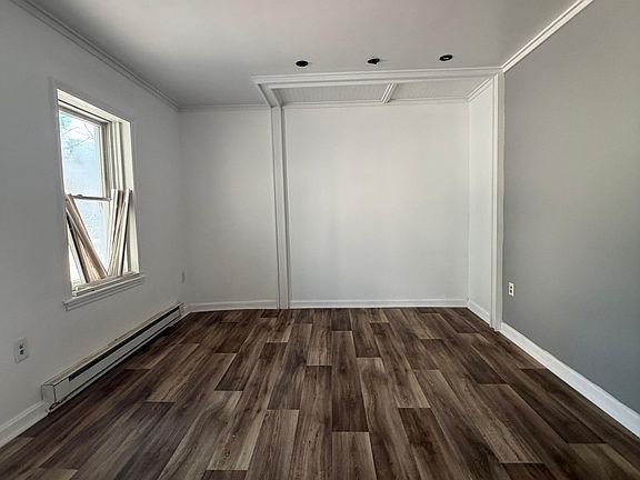 2nd image of 117-119 N College St #1