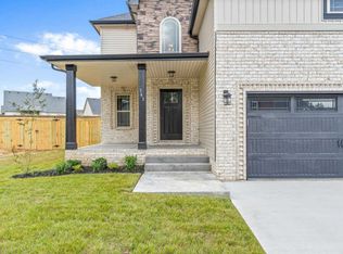 341 Rye Dr, Clarksville, TN 37043