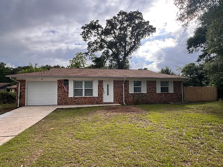 Pine Ridge Cir — Photo 17