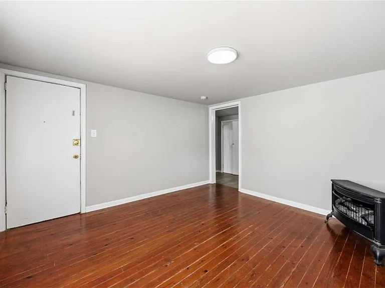 3638 E Main St #4 — Photo 8