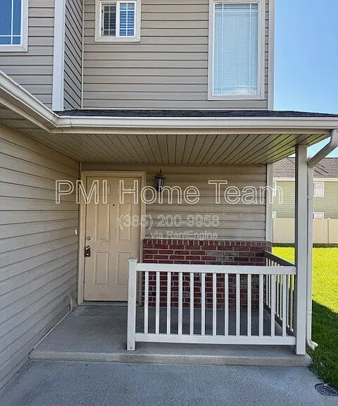 652 W 800 N #8 — Photo 2