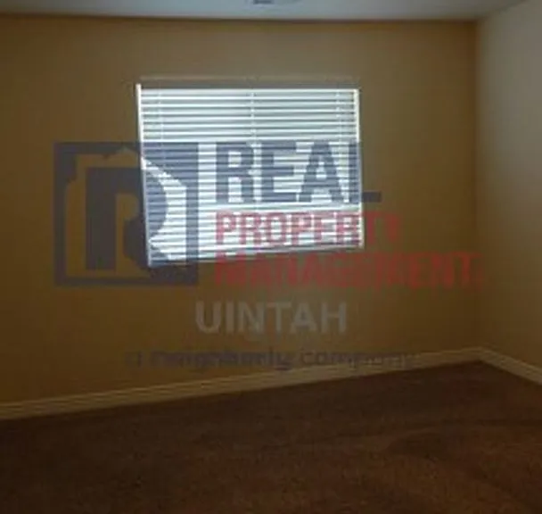 420 E Gray Fox Ln — Photo 11