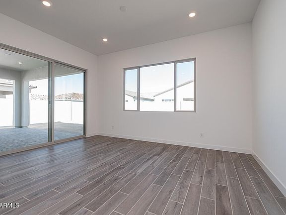 5th image of 2594 E Tapenade Drive