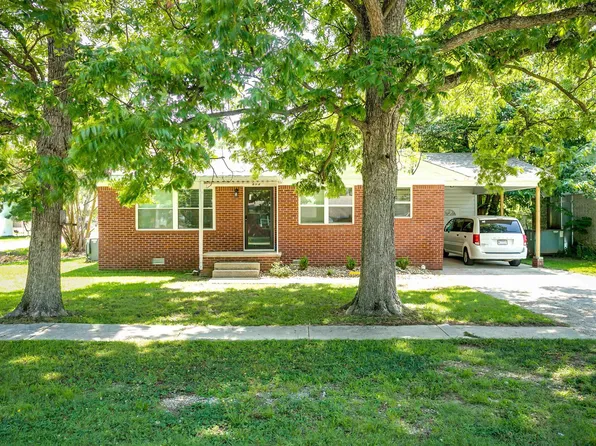 513 N 7th St, Paragould, AR 72450