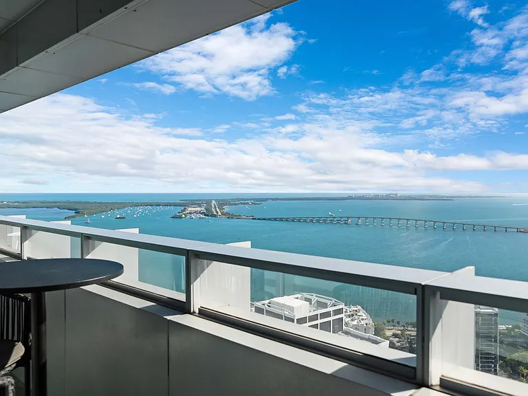 1395 Brickell Ave #34-ID1039126P — Photo 41