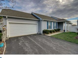 407 Hunting Card Ln, Glen Mills, PA 19342