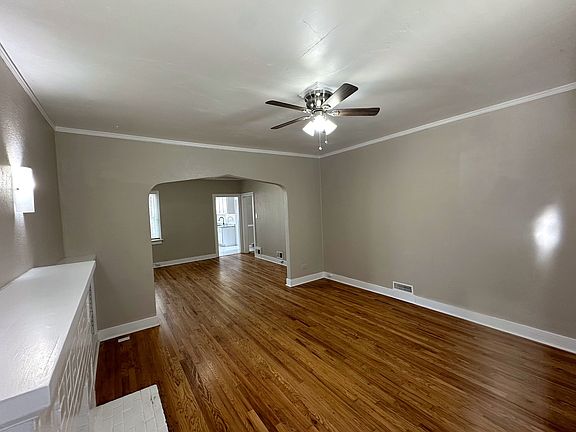 3rd image of 1412 N Newton St
