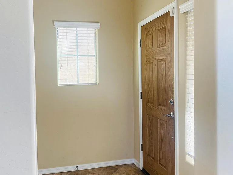 21154 N 36th Pl — Photo 17