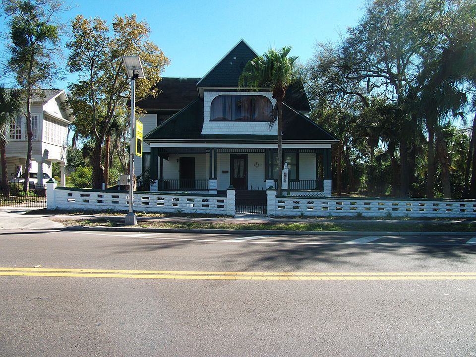 1st image of 420 E Tarpon Ave