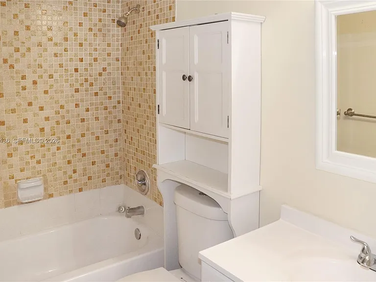 10425 SW 112th Ave #204 — Photo 9