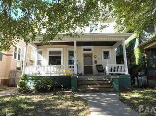 1201 N Douglas St, Peoria, IL 61606