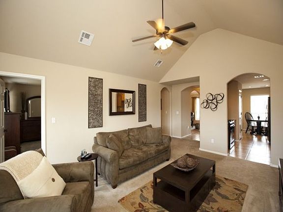 2nd image of 4324 N 33rd St