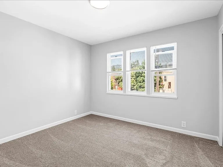 2500 Dana St — Photo 58