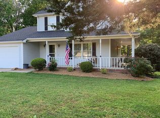 108 Redbud Dr, Dickson, TN 37055