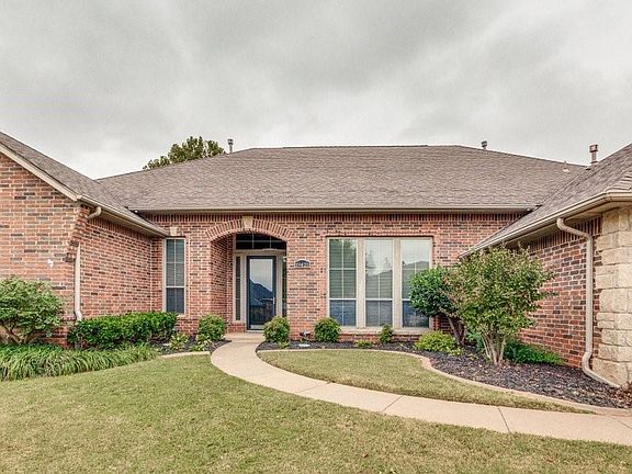 2nd image of 19421 Stubblefield Ln