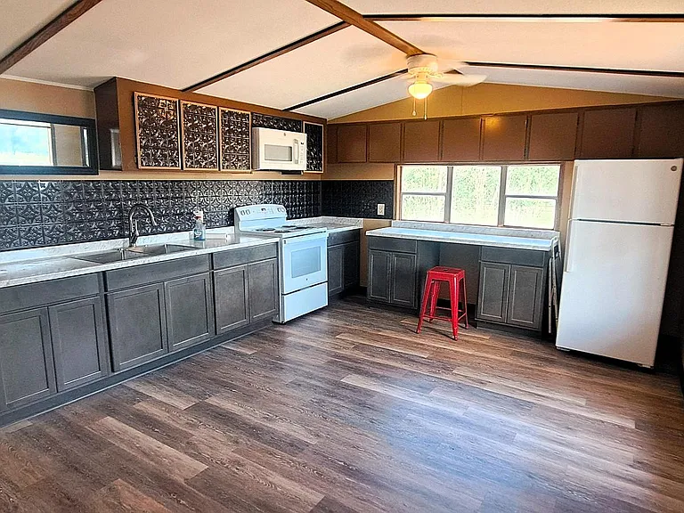 937 County Road 305 — Photo 5