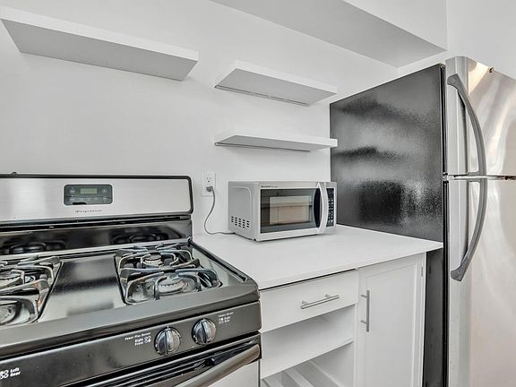 2nd image of 7315 Carlyle Ave Unit 14-7315C-1