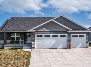 618 Ridgeview Way, Atkins, IA 52206