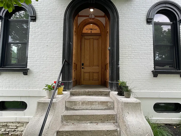 18 Mulberry St #6 — Photo 7