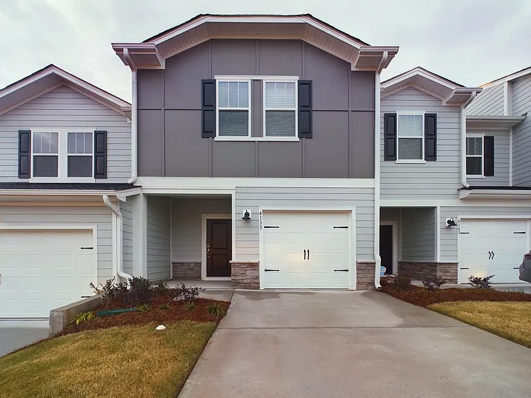 4133 County Down Ave — Photo 2