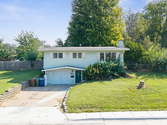 3rd image of 1303 Freeman Dr