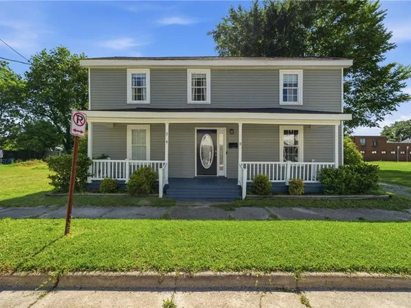 214 North St, Suffolk, VA 23434
