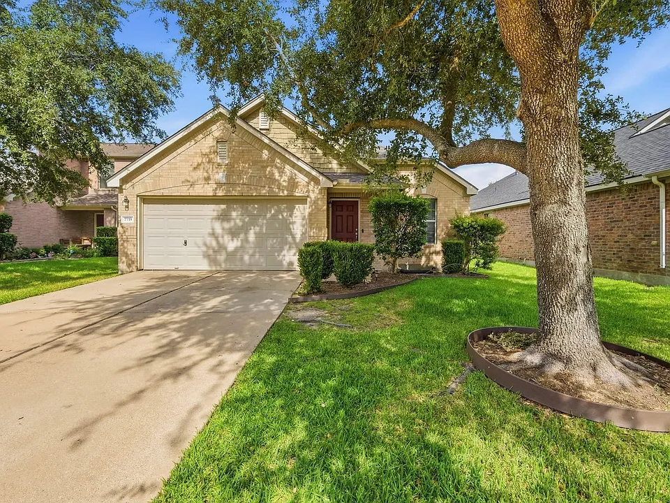 7719 Serene Wood Ln