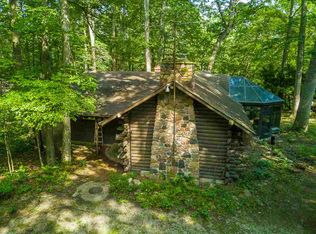 2405 E Cedar Canyons Rd, Fort Wayne, IN 46845