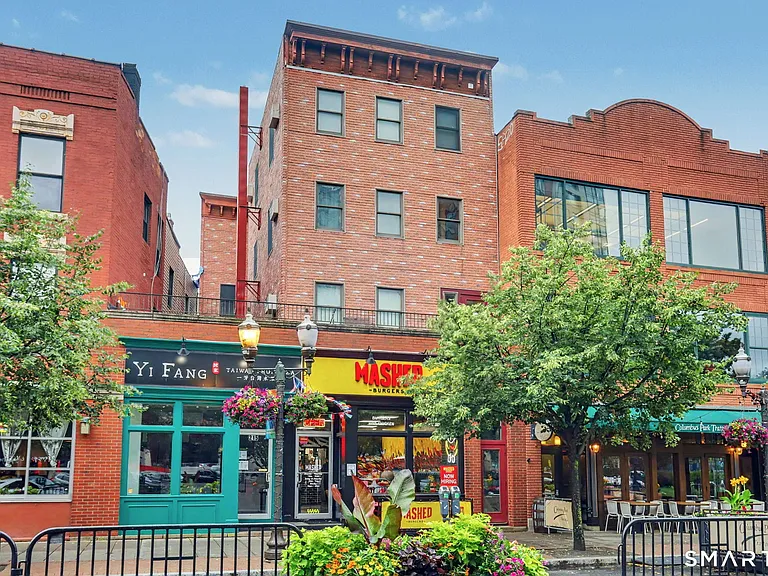211 Main St #3B — Photo 9