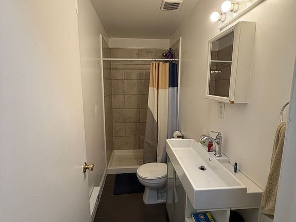 5th image of 1630 N Sydenham St #1