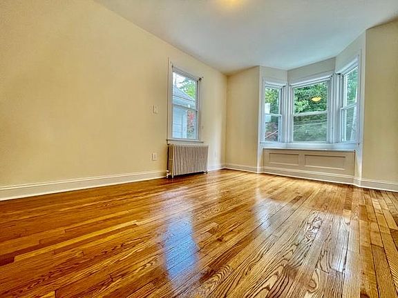 4th image of 106 Washington Ave