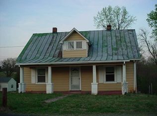 121 Penn Ln, Madison Heights, VA 24572