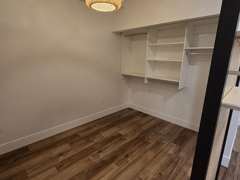 8015 102nd St NW — Photo 16