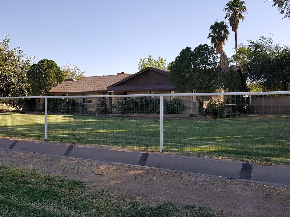1st image of 22929 E Munoz St
