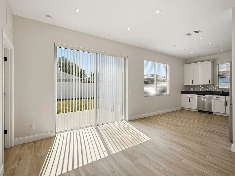 7632 Armonk Ln — Photo 5