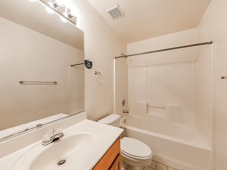 4046 W Abraham Ln — Photo 15