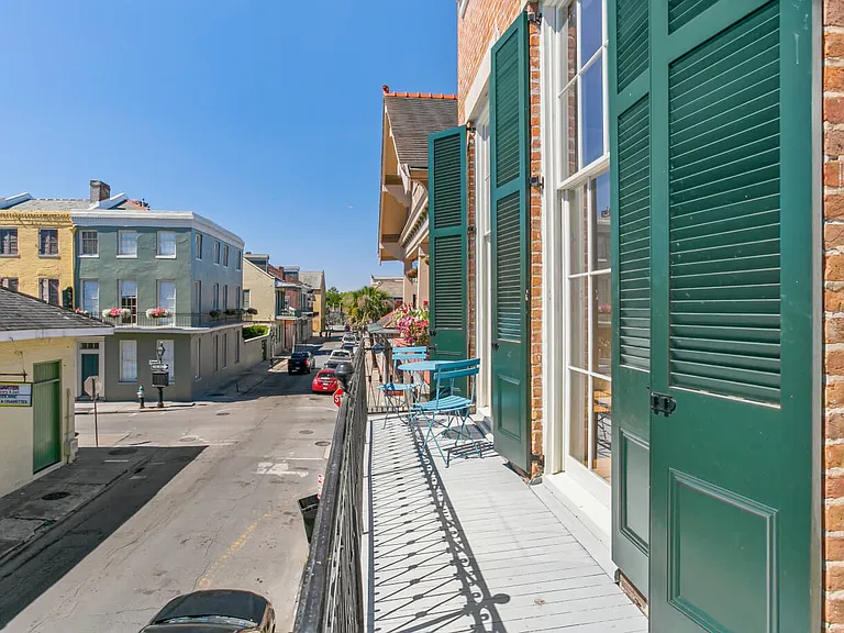 937 Dumaine St #201 — Photo 2