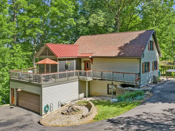 S609 E Redstone Dr, La Valle, WI 53941