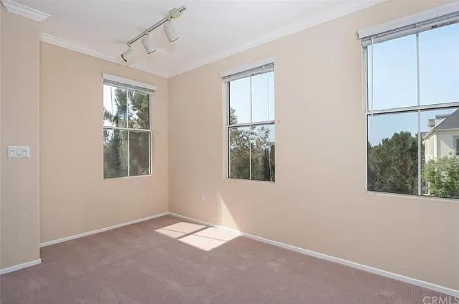 3460 Watermarke Pl — Photo 8