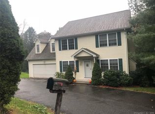 77 Perock Ln, Naugatuck, CT 06770