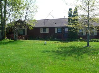 8501 Barnard Mill Rd, Richmond, IL 60071