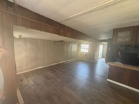 2nd image of 1401 N 3rd St