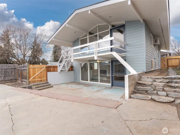 314 3rd Avenue W, Omak, WA 98841