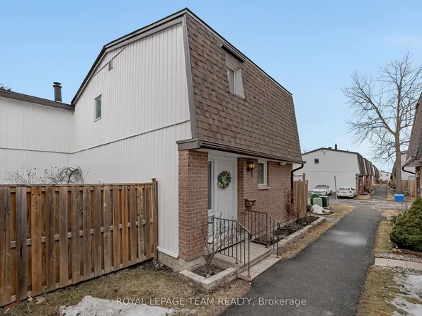 837 Eastvale Dr #123, Ottawa, ON K1J 7T5