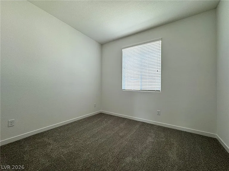 6181 Garden Crest St — Photo 18