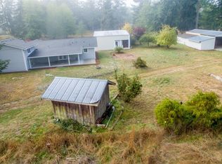 13542 Land Ln SE, Rainier, WA 98576