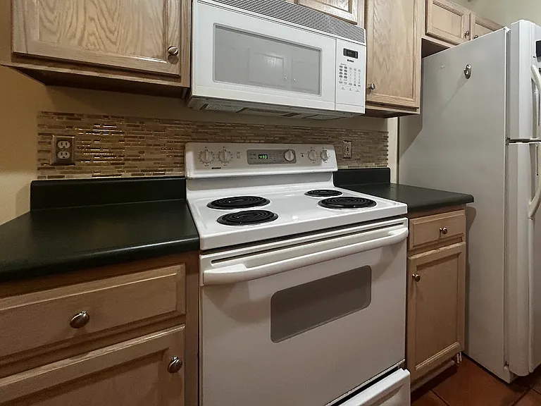 2142 Delta Way #1 — Photo 5