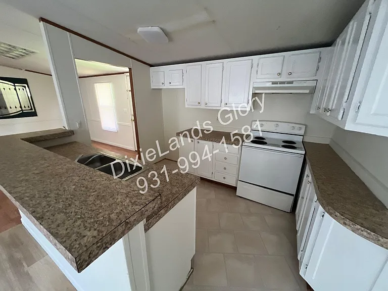 313 Breeding Ln — Photo 8